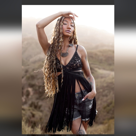 Joyfolie Tops - NWT Joyfolie Yael Top